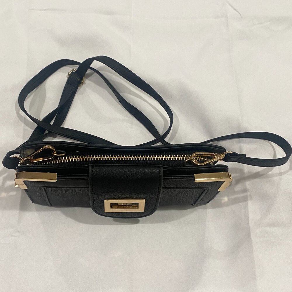 Bottari USA Crossbody Wallet Purse Turnlock Gold Hardware Black OS - Picture 5 of 11
